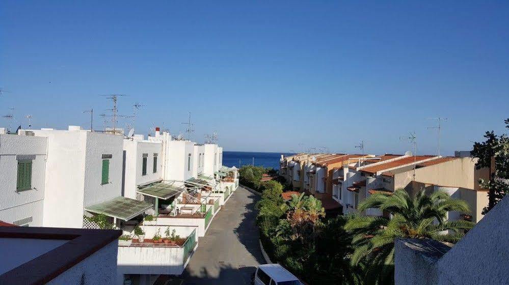Rodia Holidays Messina Eksteriør billede